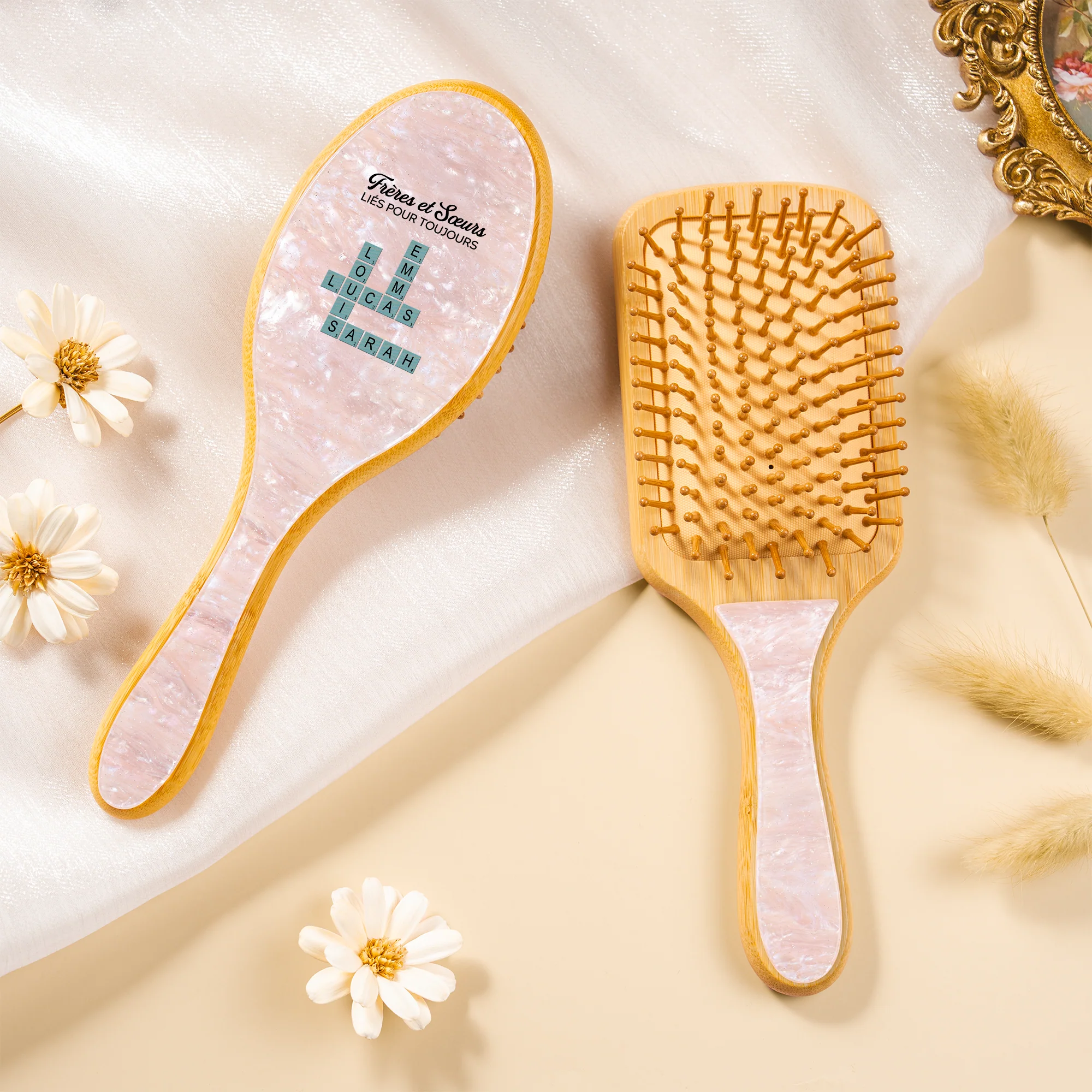 Brosse A Cheveux Bois Personnalisé | Mot Croisé Famille Avec Frère Et Sœur - Image 2
