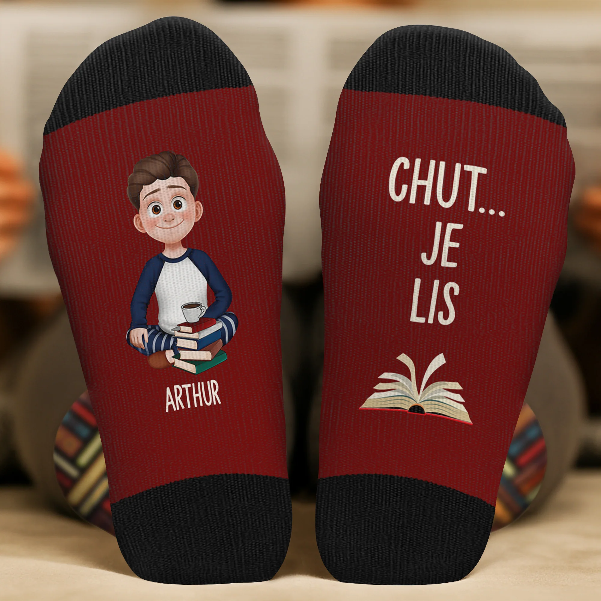 Chaussettes Personnalisées - Chut Une Fille Un Garçon Lit Ses Livres - Image 2
