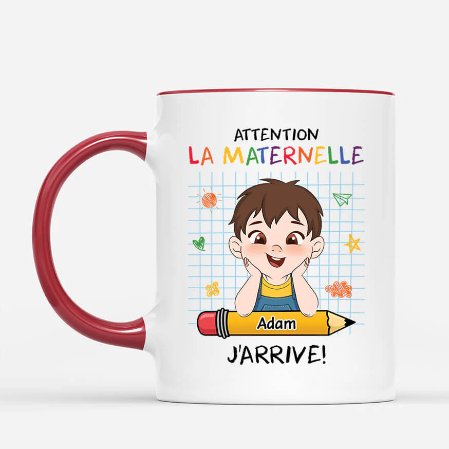Mug Attention La Maternelle J'Arrive Personnalisé - Image 2