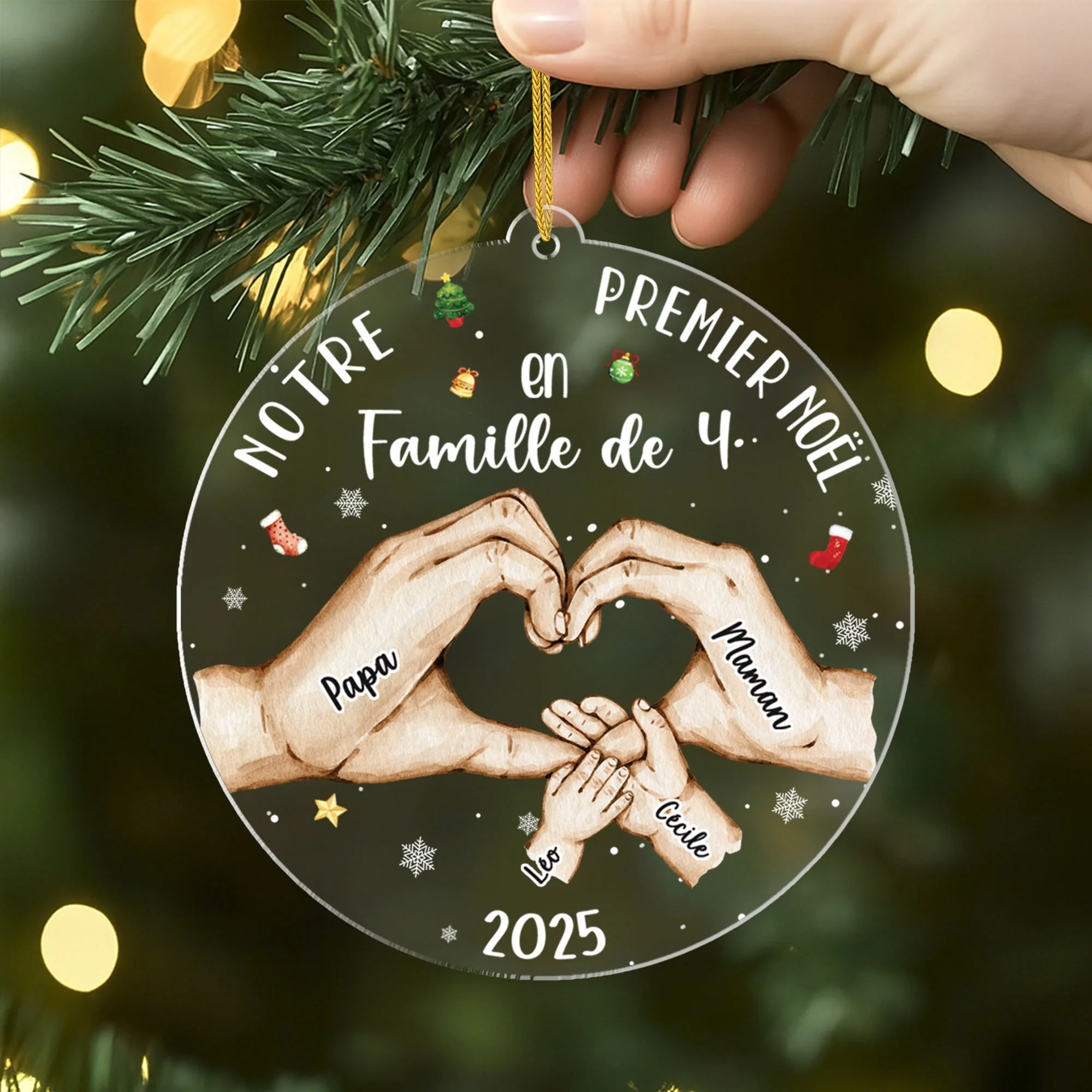 Ornement Acrylique Personnalisé - Notre Premier Noël En Famille Tenant Les Mains - Image 2