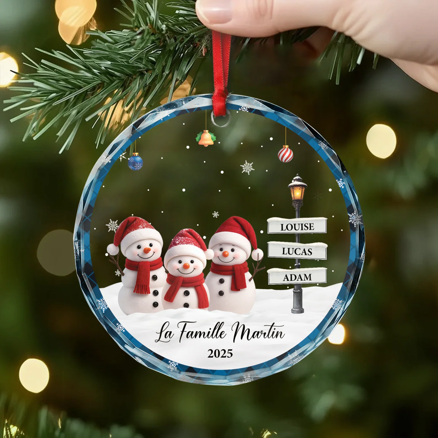Ornement Noël En Verre Personnalisé - Notre Famille Bonhomme De Neige Avec Prénom - Image 2