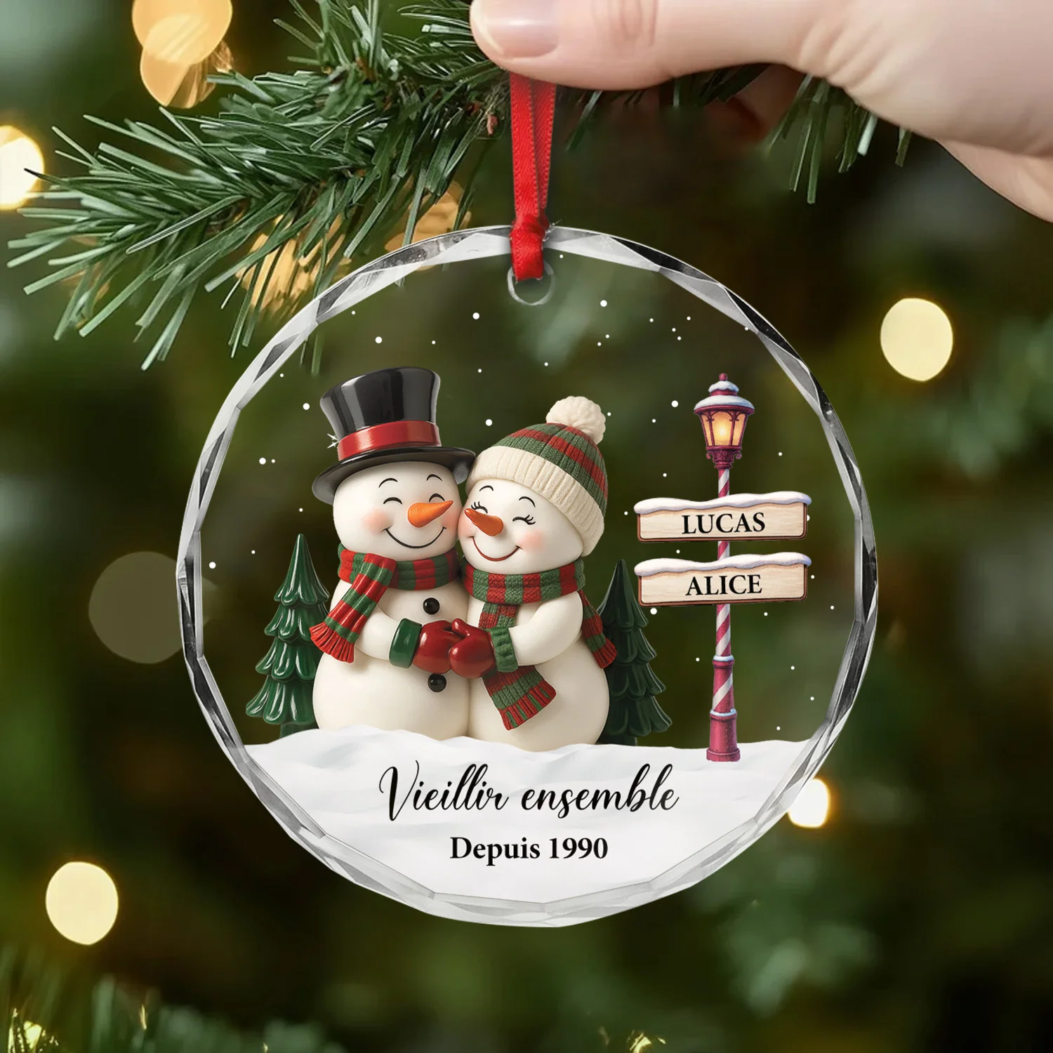 Ornement Noël En Verre Personnalisé - Vieillir Ensemble Couple Bonhomme De Neige - Image 2