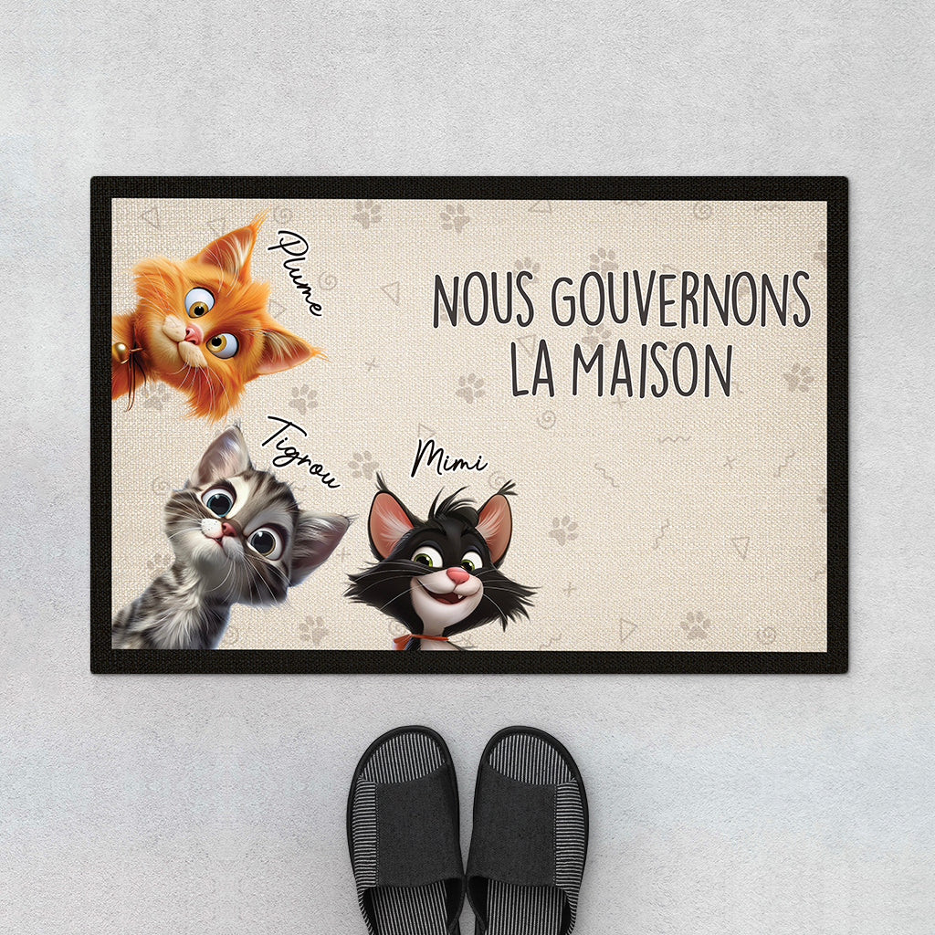 Paillasson Chat Personnalisé - Nous Gouvernons La Maison - Design Cartoon