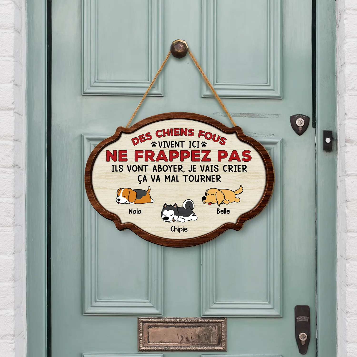 Plaque En Bois Personnalisée À Suspendre - Chiens Fous Vivent Ici - Image 2
