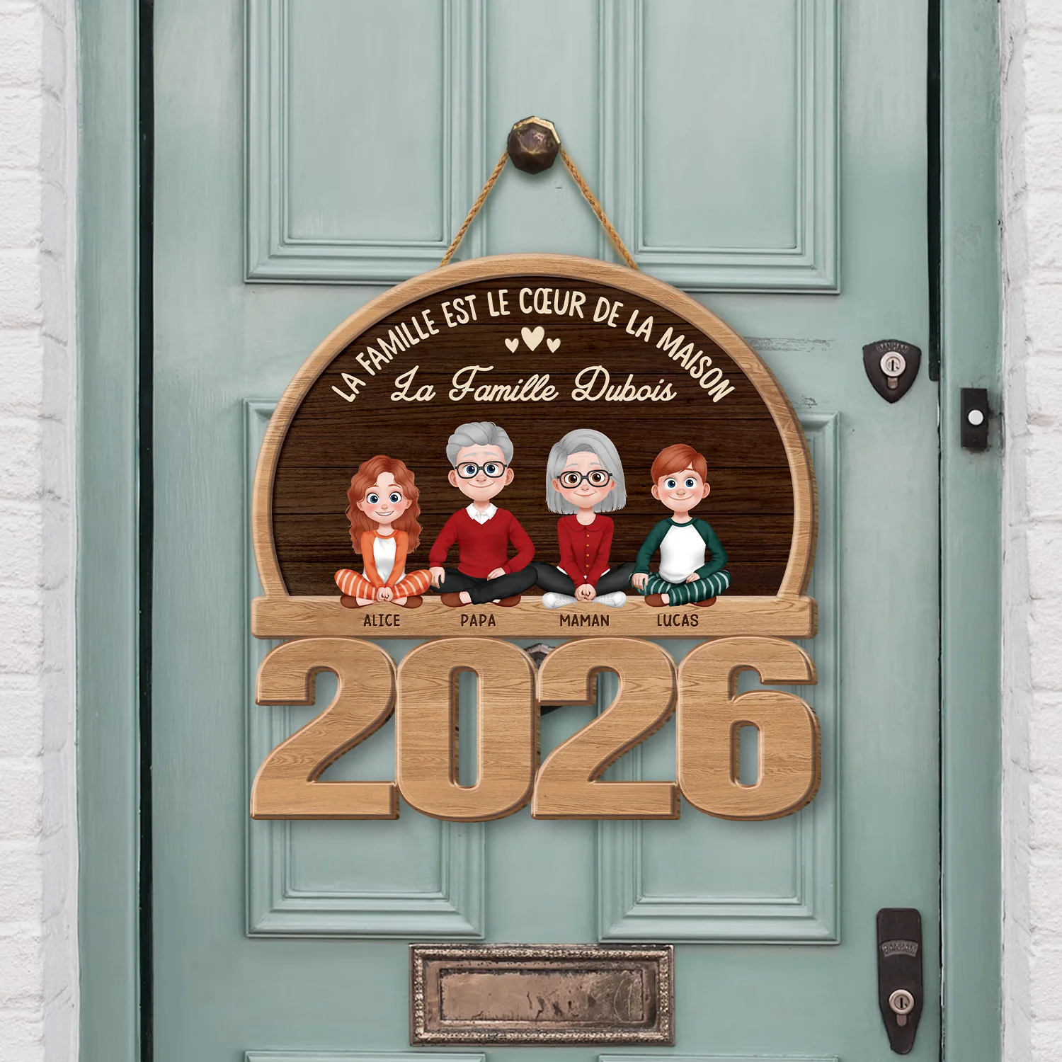 Plaque en bois famille personnalisé - La famille est coeur de la maison - Image 2