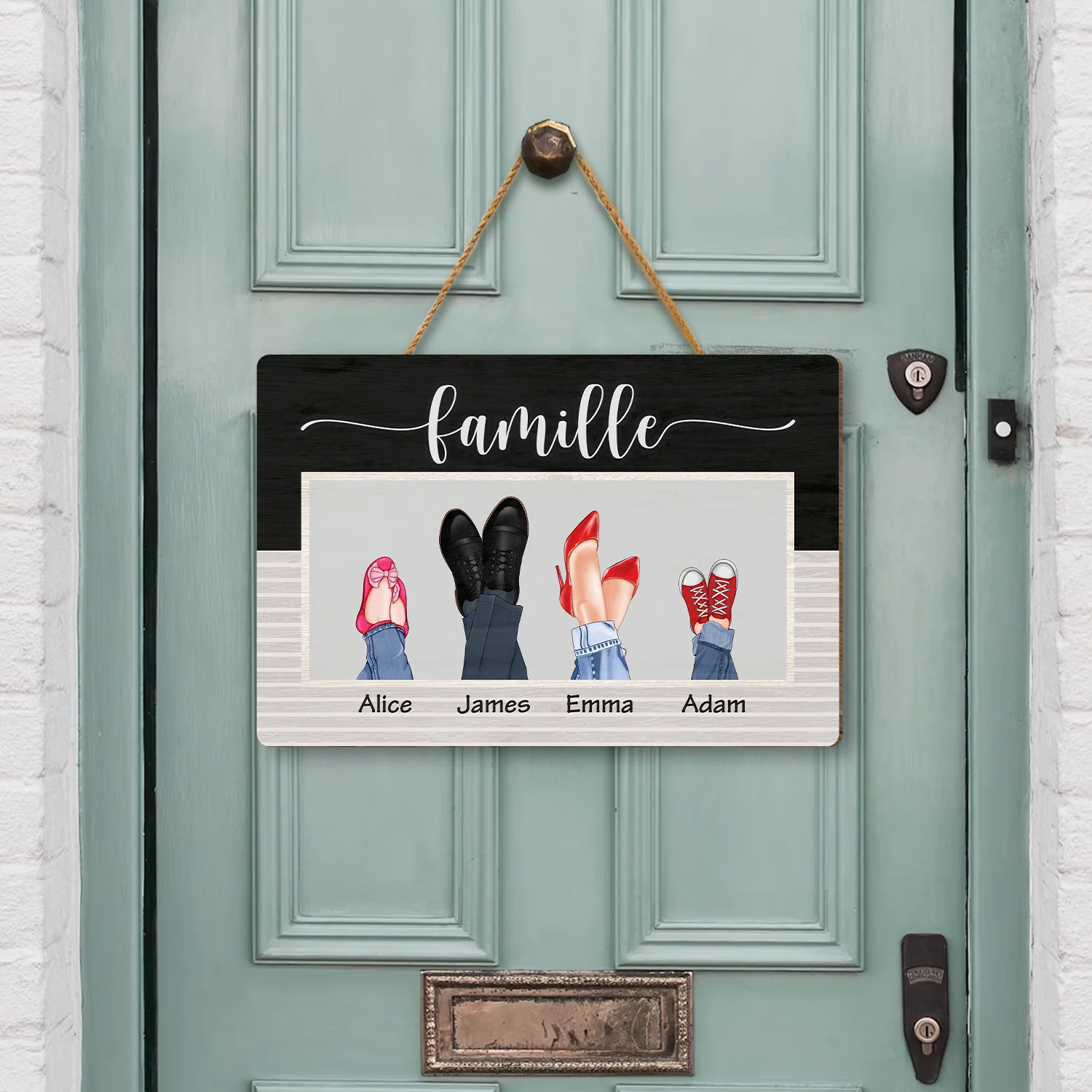 Plaque En Bois Personnalisée - Nos Chaussures De Famille - Image 2