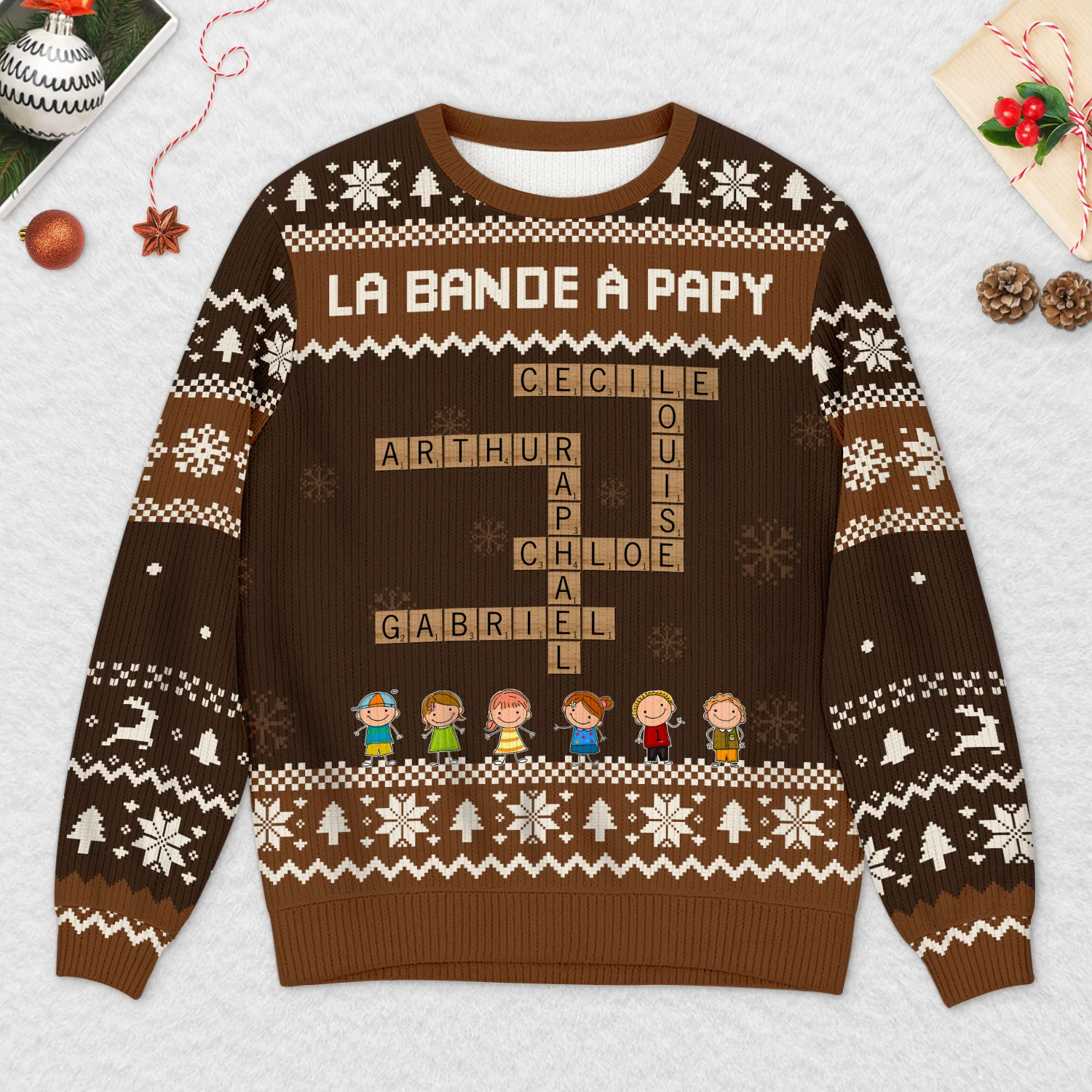 Pull Moche De Noël Personnalisé - La Petite Bande À Mamie Avec Mots-Croisés - Image 2