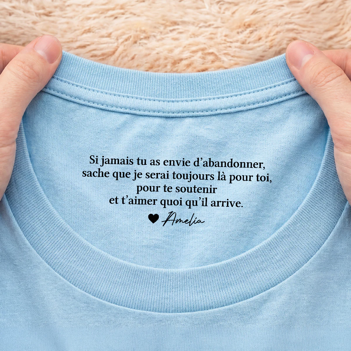T-shirt Message Caché Personnalisé À L’intérieur Du Col Couleur Blanc - Cadeau Femme/Homme Pour Te Soutenir - Image 2