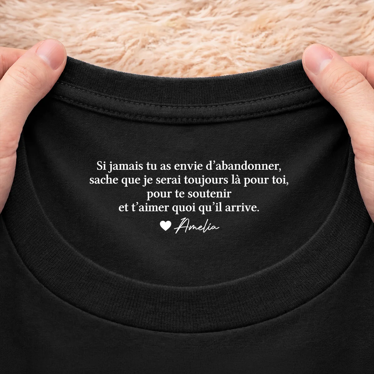 T-shirt Message Caché Personnalisé À L’intérieur Du Col Couleur Noir - Cadeau Femme/Homme Pour Te Soutenir - Image 2