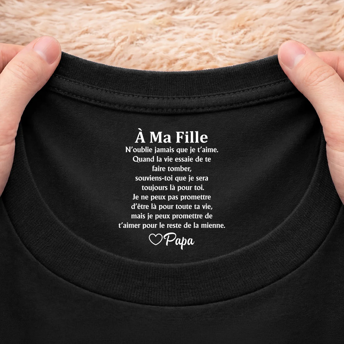 T-shirt Personnalisé Texte À L’intérieur Du Col Noir Pour Fille/Fils - T’aimer Toute Ma Vie - Image 2