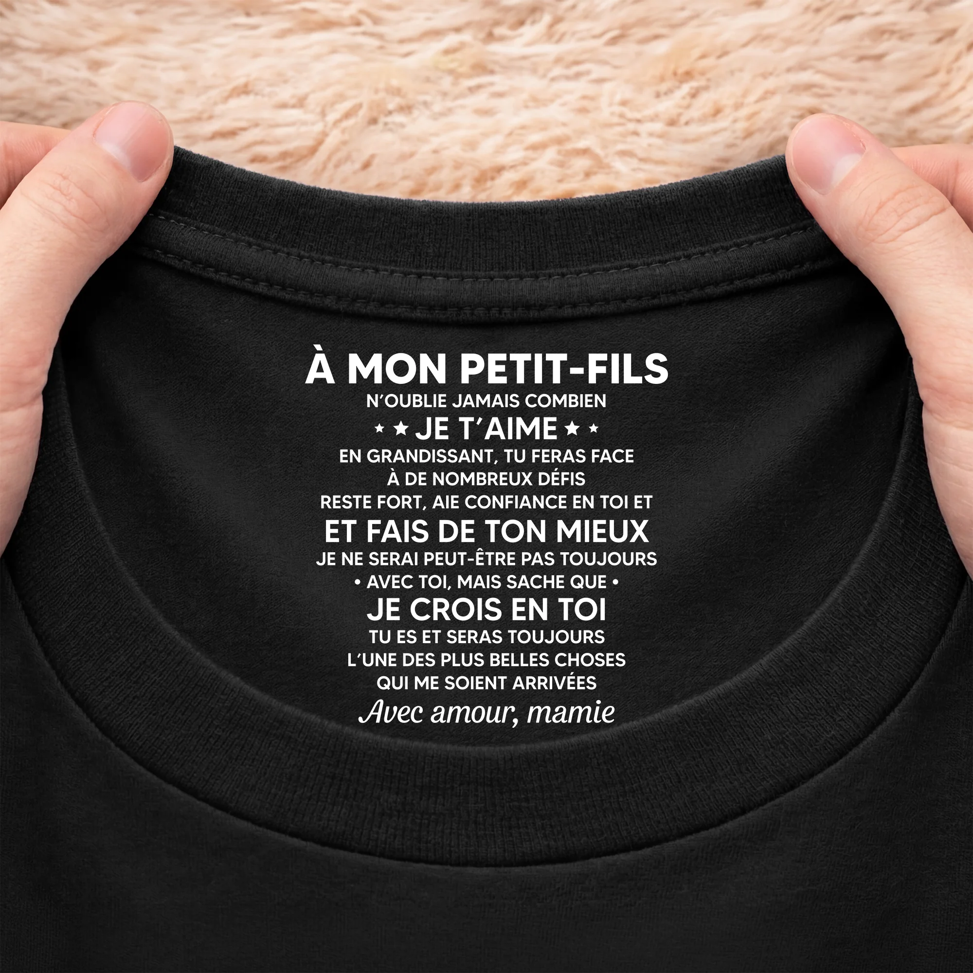 Tee Shirt Avec Texte À L’intérieur Du Col Noir - Cadeau Personnalisé Pour Femme/Homme - Mon Fils Et Fille Je Crois En Toi - Image 2