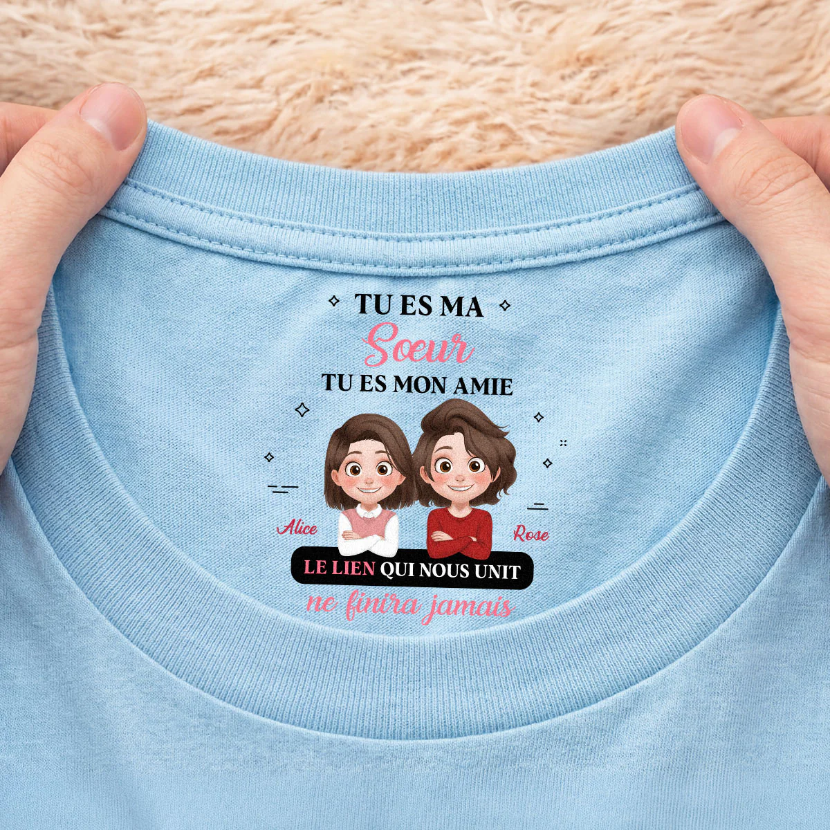 Tee Shirt Personnalisé Texte À L’intérieur Du Col Blanc - Tu Es Ma Fille/Fils/Sœur/Frère - Image 2