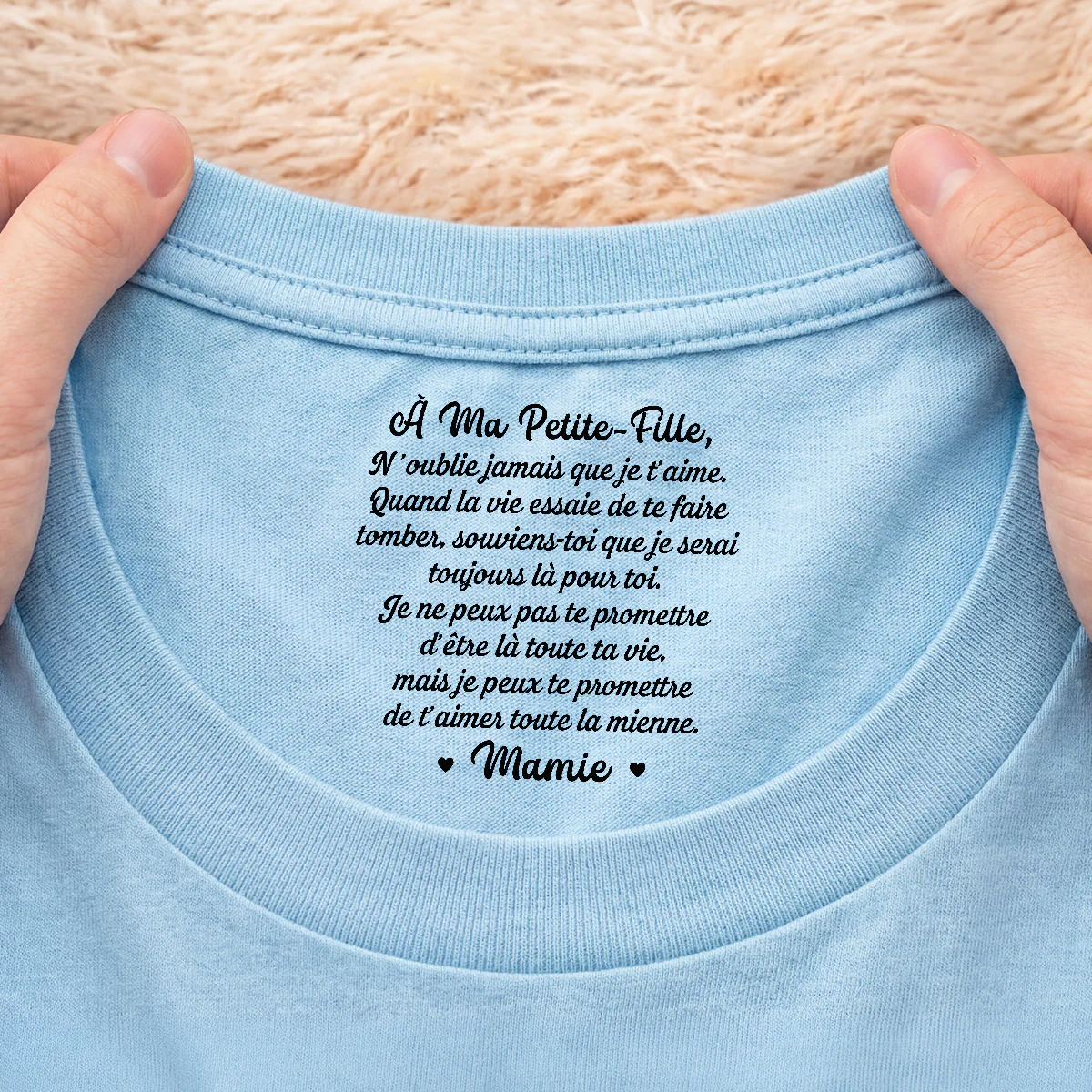 Tee Shirt Personnalisé Texte À L’intérieur Du Col Couleur Claire - Cadeau Personnalisé Femme/Homme - À Mon Fils Et Fille - Image 2