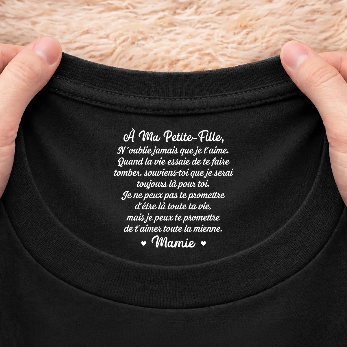 Tee Shirt Personnalisé Texte À L’intérieur Du Col Couleur Foncée - Cadeau Personnalisé Femme/Homme - À Mon Fils Et Fille - Image 2