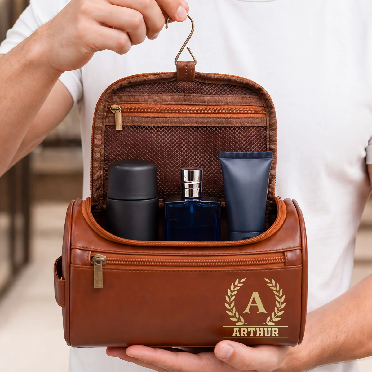 Trousse De Toilette En Cuir Personnalisée - Cadeau Homme Avec Prénom - Image 2